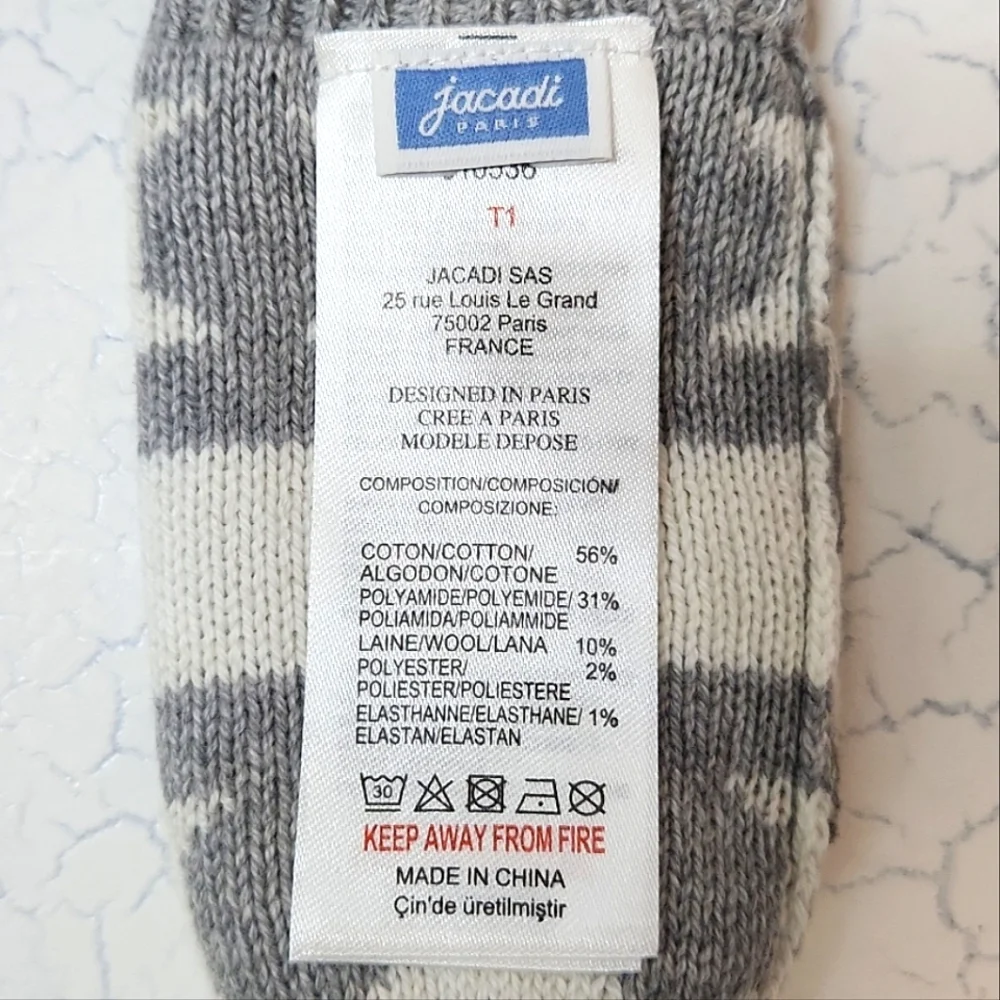 Jacadi Grey/White Polkadot Hat (6M), Scarf (TU), & Mitten (T1) Set ~ EUC - Picture 7 of 8